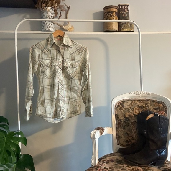 Levi’s Western Plaid Pearl Button XS - Picture 1 of 4